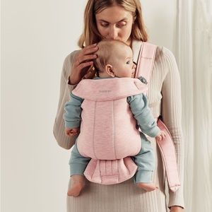 BabyBjorn for newborn- used only a handful of times